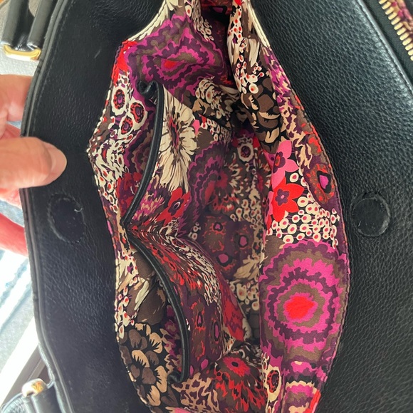 Quilted Large Tote Bag, Leather exterior - Picture 5 of 10